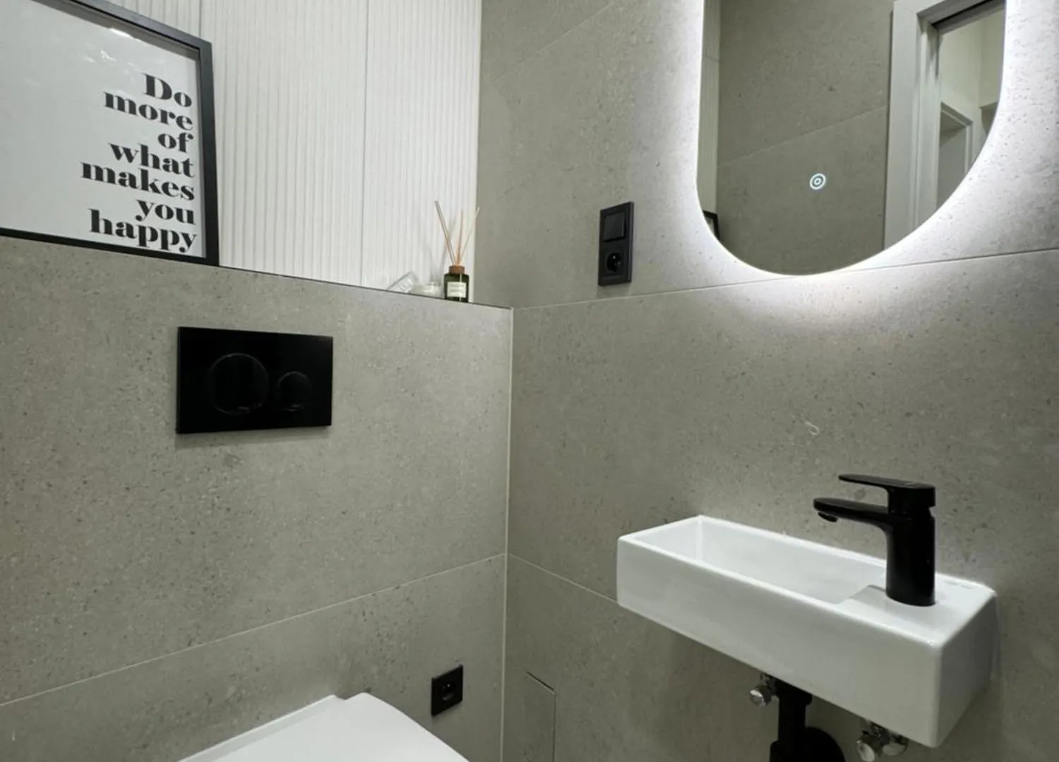 kontakty 4 Minutes National Theather Apartment, Prague