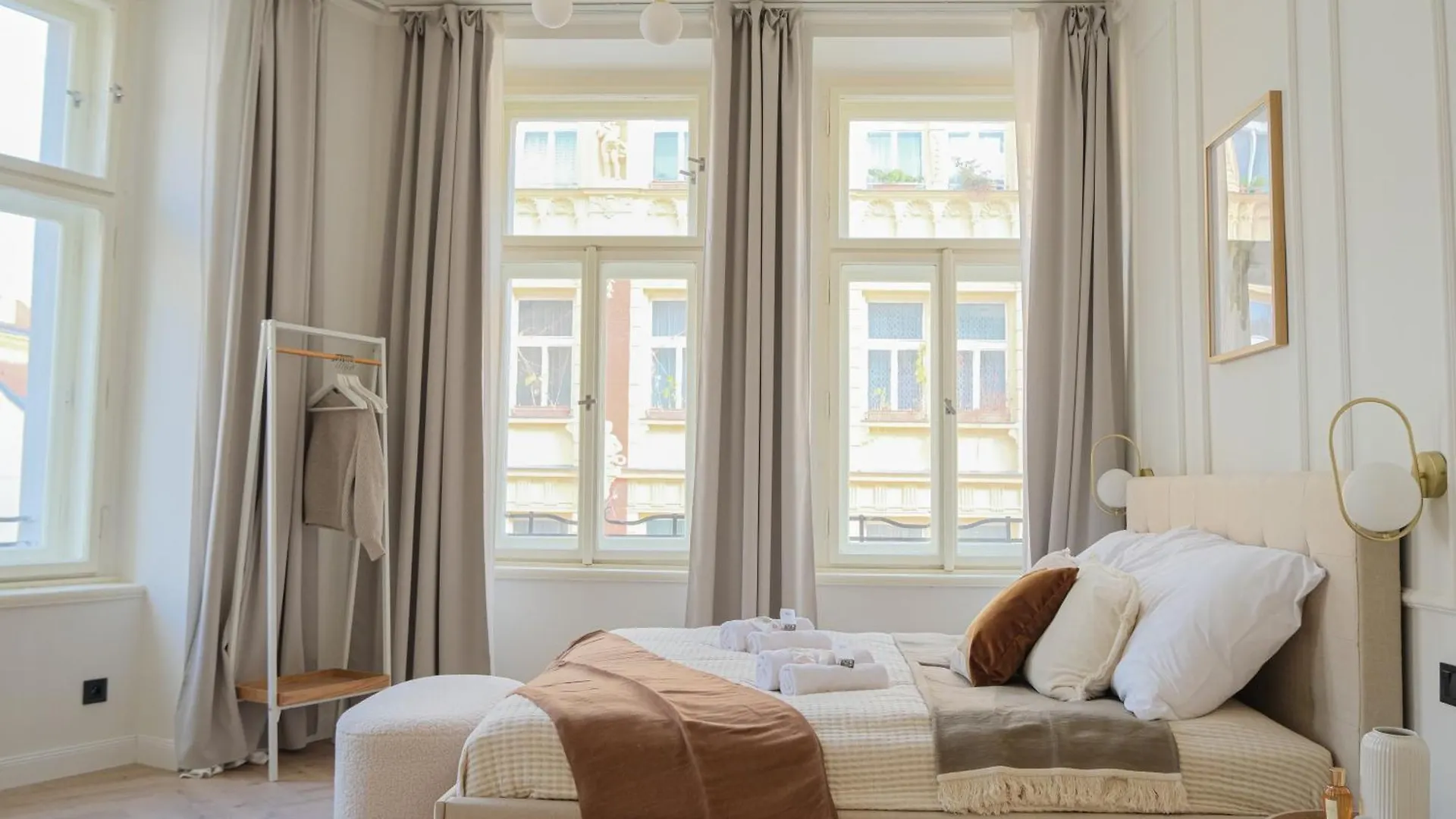 4 Minutes National Theather Apartment, Praha
