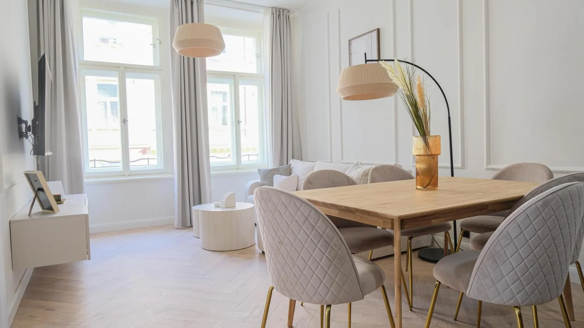 4 Minutes National Theather Apartment, Praha